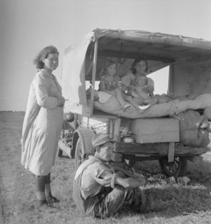 Family between Dallas and Austin, Texas, 1936. Creator: Dorothea Lange.