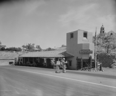Inspection station on the California-Arizona state line, Yuma, Arizona, 1937. Creator: Dorothea Lange.