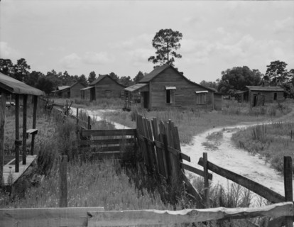 Careyville, northern Florida, 1937. Creator: Dorothea Lange.