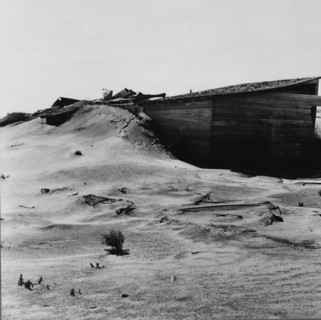 Abandoned farm, Coldwater District, north of Dalhart, Texas, 1938. Creator: Dorothea Lange.