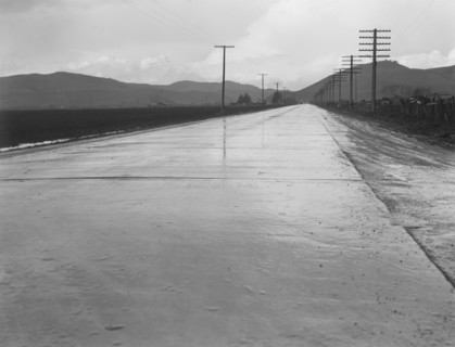 U.S. 101 near San Juan Bautista, California, 1939. Creator: Dorothea Lange.