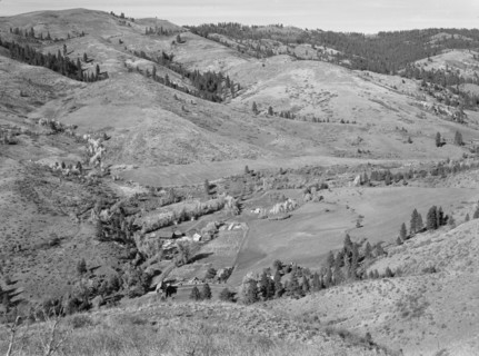 Possibly: Looking down on Ola self-help co-op mill showing the upper end..., Gem County, Idaho, 1939 Creator: Dorothea Lange.