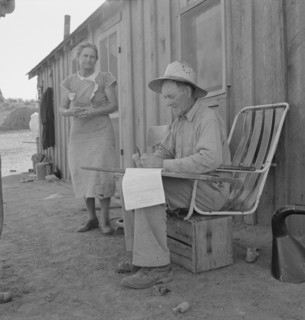 Oklahoma farmer, now living in Cow Hollow, is a FSA borrower, Malheur County, Oregon, 1939 Creator: Dorothea Lange.