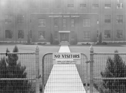 Entrance to Amalgamated Sugar Company factory at opening..., Nyssa, Malheur County, Oregon, 1939. Creator: Dorothea Lange.