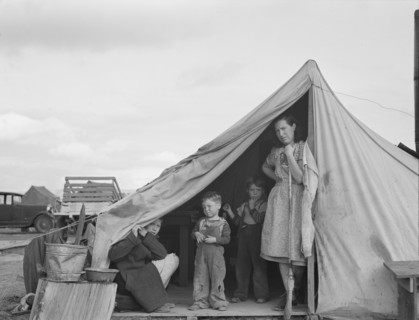 This family came to the potato harvest after the..., FSA camp, Merrill, Klamath County, Oregon, 1939 Creator: Dorothea Lange.