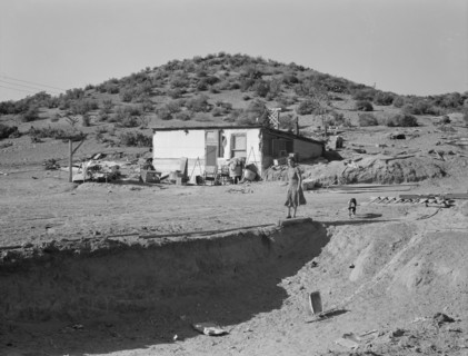 New farm in Cow Hollow, Malheur County, Oregon, 1939. Creator: Dorothea Lange.