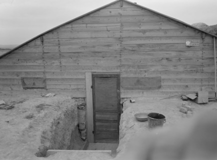 Home of Free family who had lived in Beaver..., Dead Ox Flat, Malheur County, Oregon, 1939 Creator: Dorothea Lange.