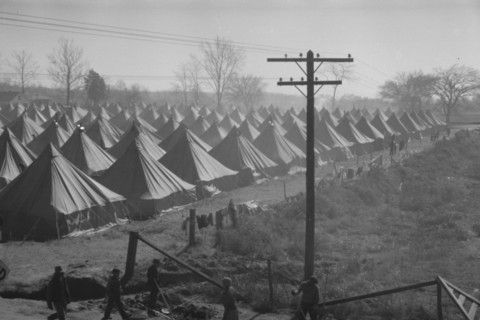 [Untitled photo, possibly related to: Flood refugee encampment at Forrest City, Arkansas].