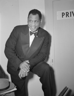 Washington, D.C. Russian war anniversary benefit at the Watergate. Paul Robeson backstage.