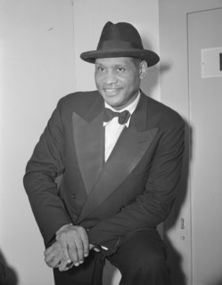 Washington, D.C. Russian war anniversary benefit at the Watergate. Paul Robeson backstage.