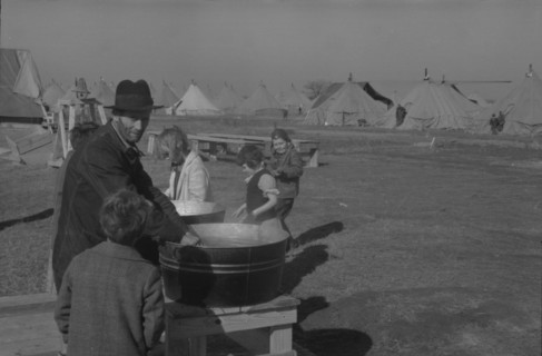 Facilities for washing in the camp for white flood refugees at Forrest City, Arkansas.