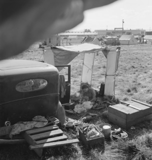 Living conditions for migrant potato pickers. Tulelake, Siskiyou County, California.