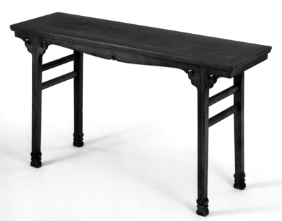 Painting Table, Qing dynasty (1644-1911), late 17th/early 18th century.