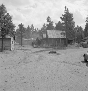 Lumber mill worker's house. Note pump. Keno, Klamath County, Oregon.