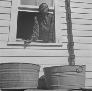 Daytona Beach, Florida. Woman who takes in laundry for a living.