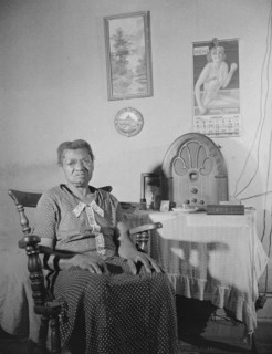 Washington, D.C. Elderly lady who lives on Lamont Street, N.W..