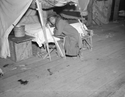 Negro girl in the temporary infirmary. Forrest City, Arkansas.