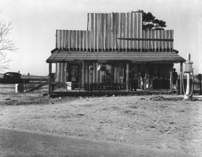 Store with false front. Vicinity of Selma, Alabama.