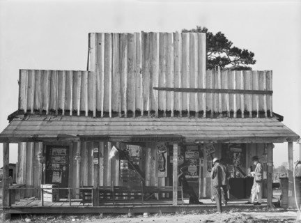 Store with false front. Vicinity of Selma, Alabama.