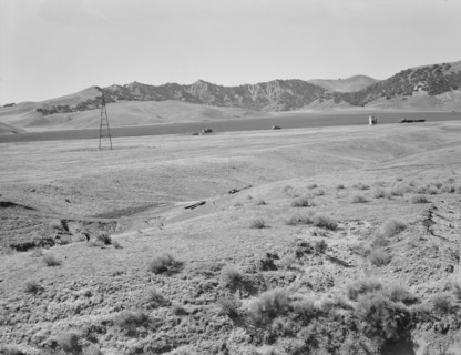 Between Tulare and Fresno, California.