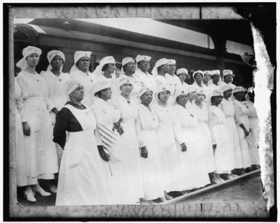 Red Cross, between 1910 and 1920.