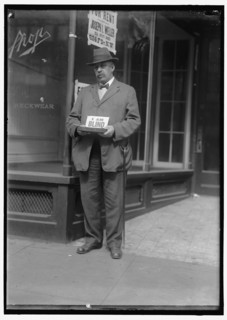 Blind man, between 1914 and 1918. Creator: Harris & Ewing.