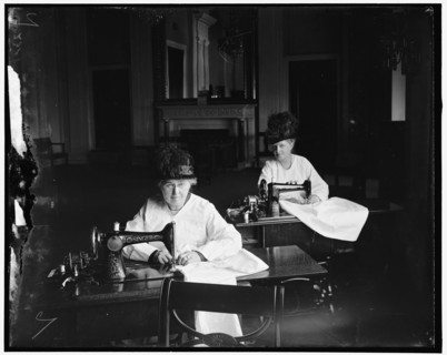 Senate Women, between 1910 and 1920.