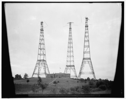 Radio towers, between 1910 and 1920. USA.