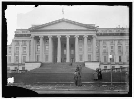 Treasury Building, between 1910 and 1917.