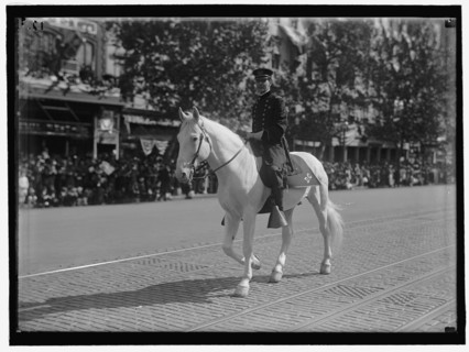 Parade On Pennsylvania Ave, between 1910 and 1921.