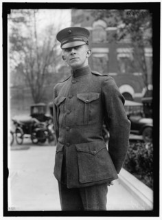 Uniforms: Private, Marine Corps, between 1916 and 1918.