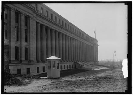 Bureau Of Engraving And Printing, between 1914 and 1918.