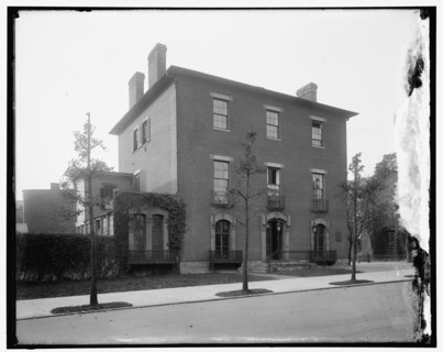 The Beale residence (Jackson Place), between 1910 and 1920.