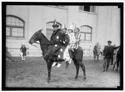 Society Circus - clowns on horseback, between 1909 and 1923.