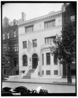 Woman's Committee Council of Nat'l Defense (house), between 1910 and 1920.