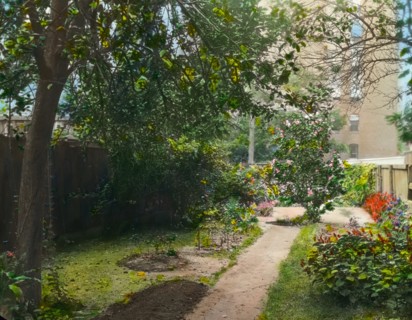 Unidentified city garden, probably in New York, New York, c1922.