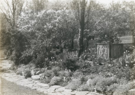 Samuel Hills Taft House, 3329 Morrison Avenue, Clifton, Ohio, 1922. Creator: Frances Benjamin Johnston.