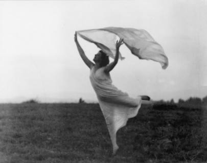 Mrs. Florence Fleming Noyes in a scarf dance, between 1900 and 1915.