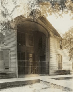 Unidentified building, Natchez vic., Adams County, Mississippi, 1938.