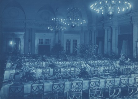 Willard Hotel dining room prepared for banquet, between 1901 and 1910.