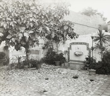Vroman's book store, 60 East Colorado Street, Pasadena, California, 1923.