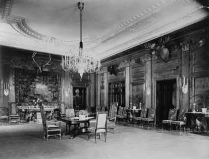 White House state dining room, north and east sides, Washington, D.C., 1906.