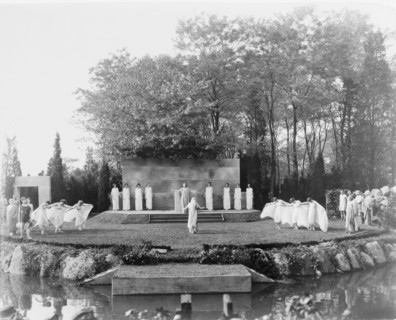 Outdoor dance performance with dancers in classical drapery, possibly in Long Island, between 1900 and 1915.
