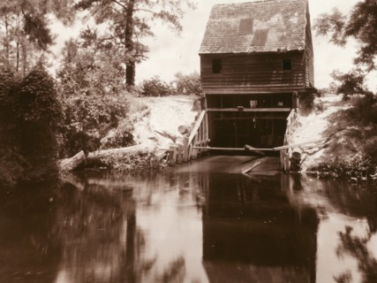 Drummond Mill, store, and cabin, Lee Mont vicinity, Accomac County, Virginia, between c1930 and 1939.