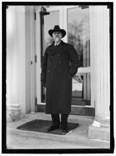 Buffalo Bill Cody, between 1913 and 1917. Creator: Harris & Ewing.