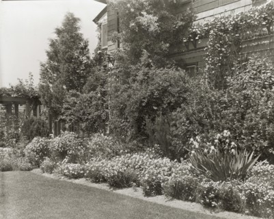 Alicon, Charles Hinman Graves house, 2310 Santa Barbara Street, Santa Barbara, California, 1923. Creator: Frances Benjamin Johnston.