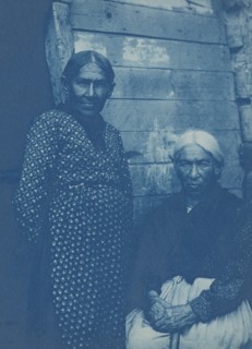 Two Native American women, posed, on Mackinac Island, 1903. Creator: Frances Benjamin Johnston.