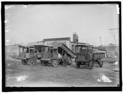 Three trucks: S.M. Frazier, between 1909 and 1914. Creator: Harris & Ewing.
