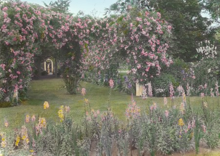 Westlawn, Edward Tiffany Dyer house, Great Plains Road, Southampton, New York, 1914. Creator: Frances Benjamin Johnston.