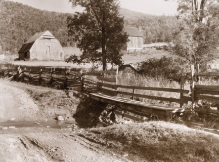 Brown's Cove, Garth Road, Albemarle County, Virginia, 1933. Creator: Frances Benjamin Johnston.